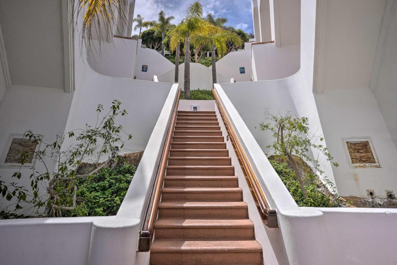 Quiet Avalon Getaway Villa With Ocean View And Balcony Esterno foto